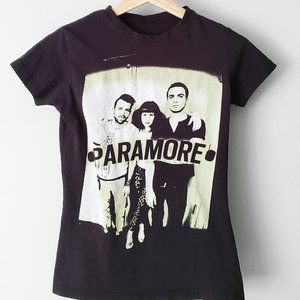 Paramore band tshirt black